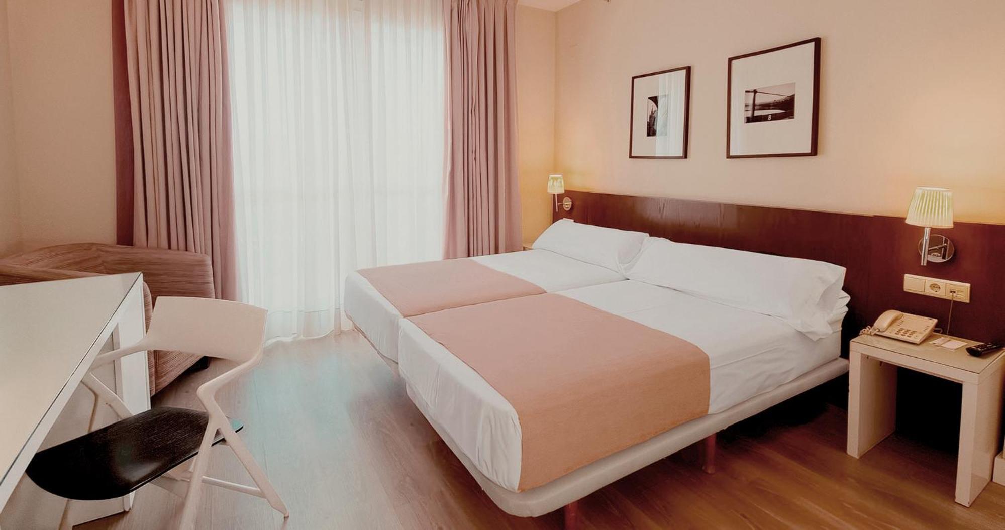 Vertice Sevilla Екстер'єр фото